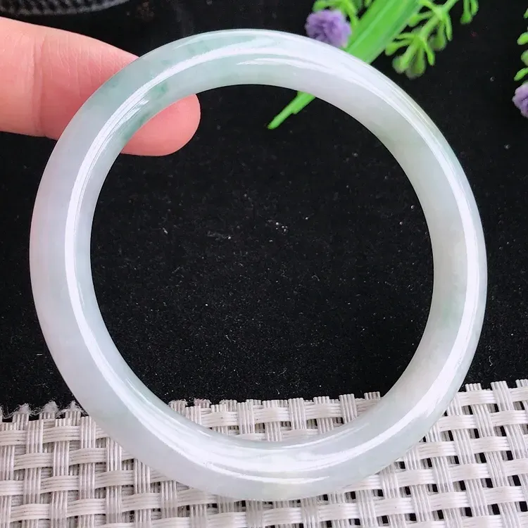 自然光55/8.2/8.3老坑秀气冰润飘花圆条手镯翡翠玉镯美人镯