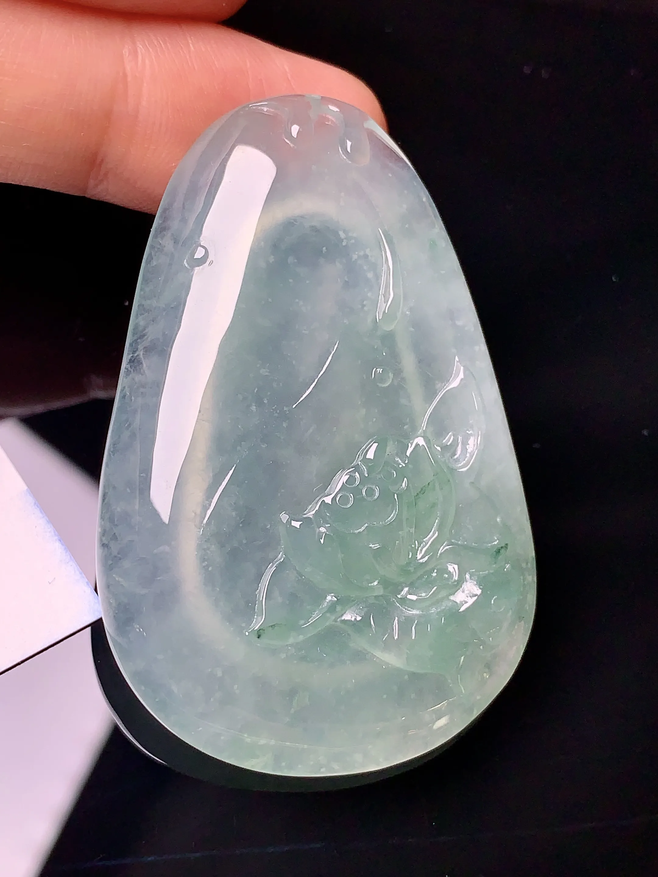冰种雕花花件吊坠 玉质细腻 色泽艳丽 整体尺寸49.3*32*6.2