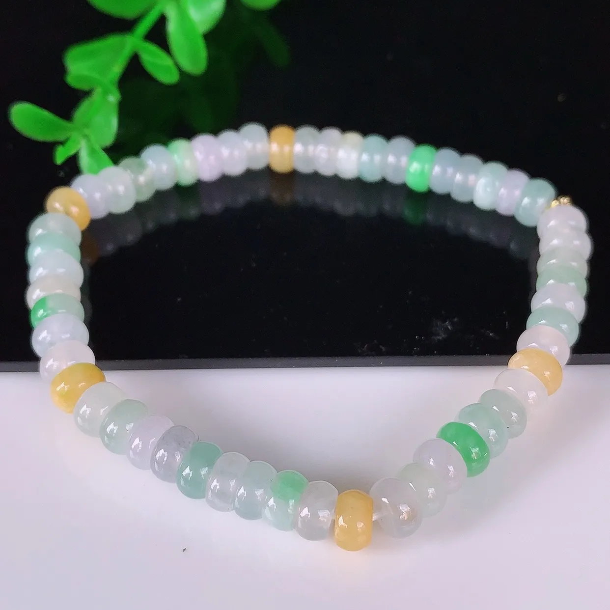 自然光实拍，冰润冰种多彩算盘珠翡翠手串手链，种老水足，冰清玉润  颜色漂亮  #46.19取一尺寸6*3mm