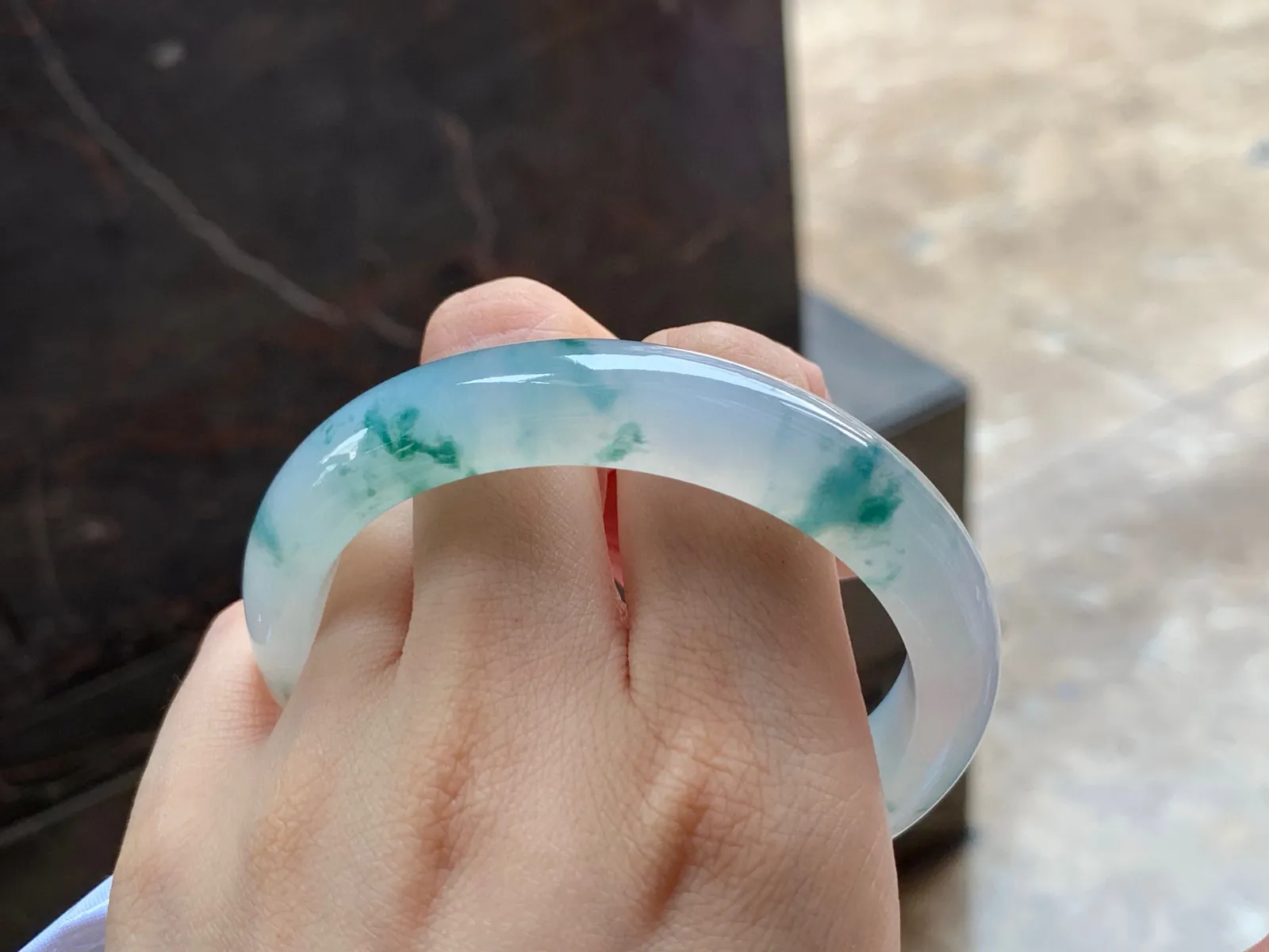 飘花手镯
清爽 57.6/12.5/8.6mm