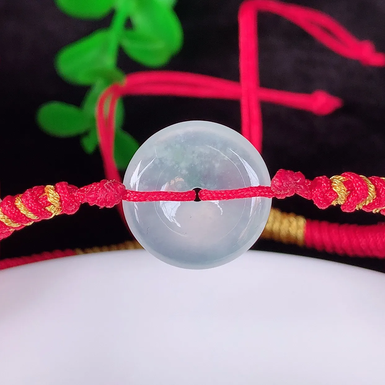 自然光实拍，冰润冰种翡翠平安扣手串手链，种老水足，冰清玉润  颜色漂亮  #1.19取一尺寸14.5
