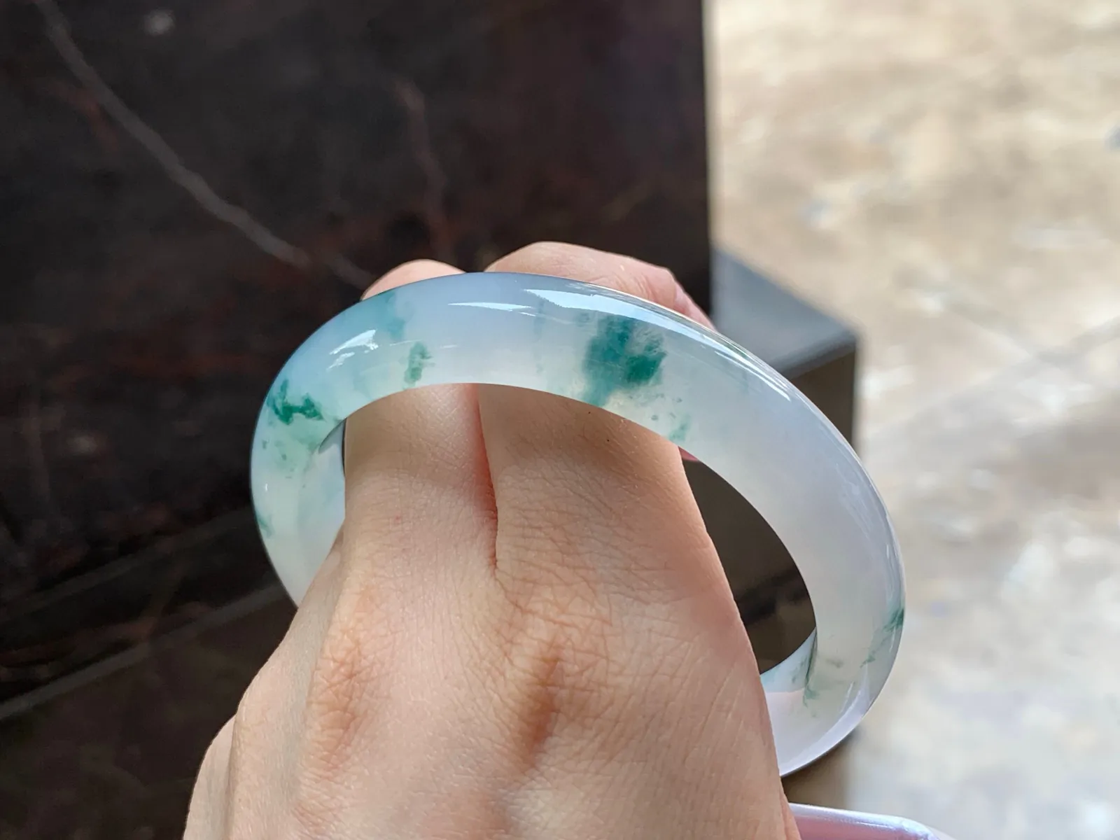 飘花手镯
清爽 57.6/12.5/8.6mm