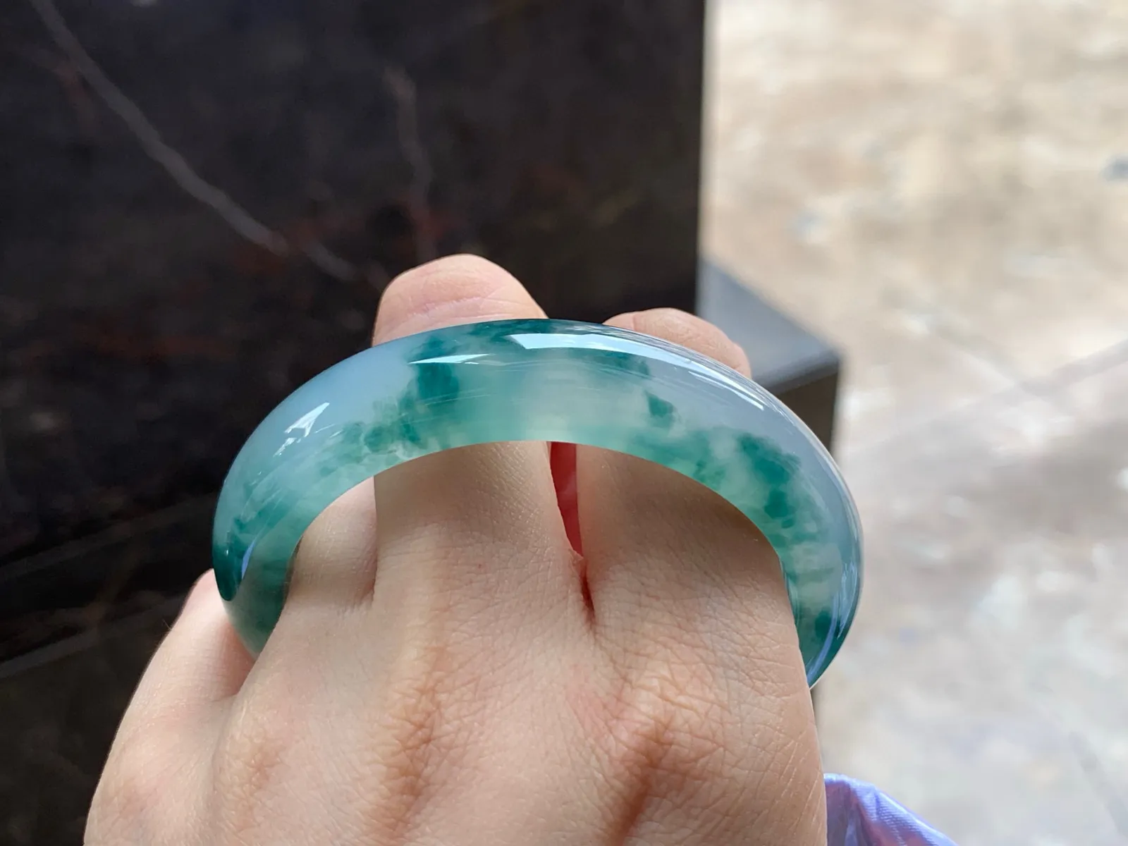 冰种飘花手镯
种好水足 53/13/8mm