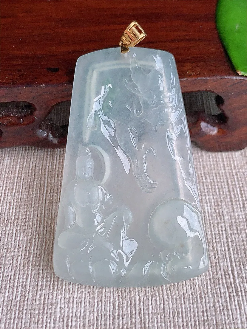 a货翡翠老坑冰种18K金扣头御龙观音吊坠 尺寸52×32.3×4.4mm 重量16.40g 0620