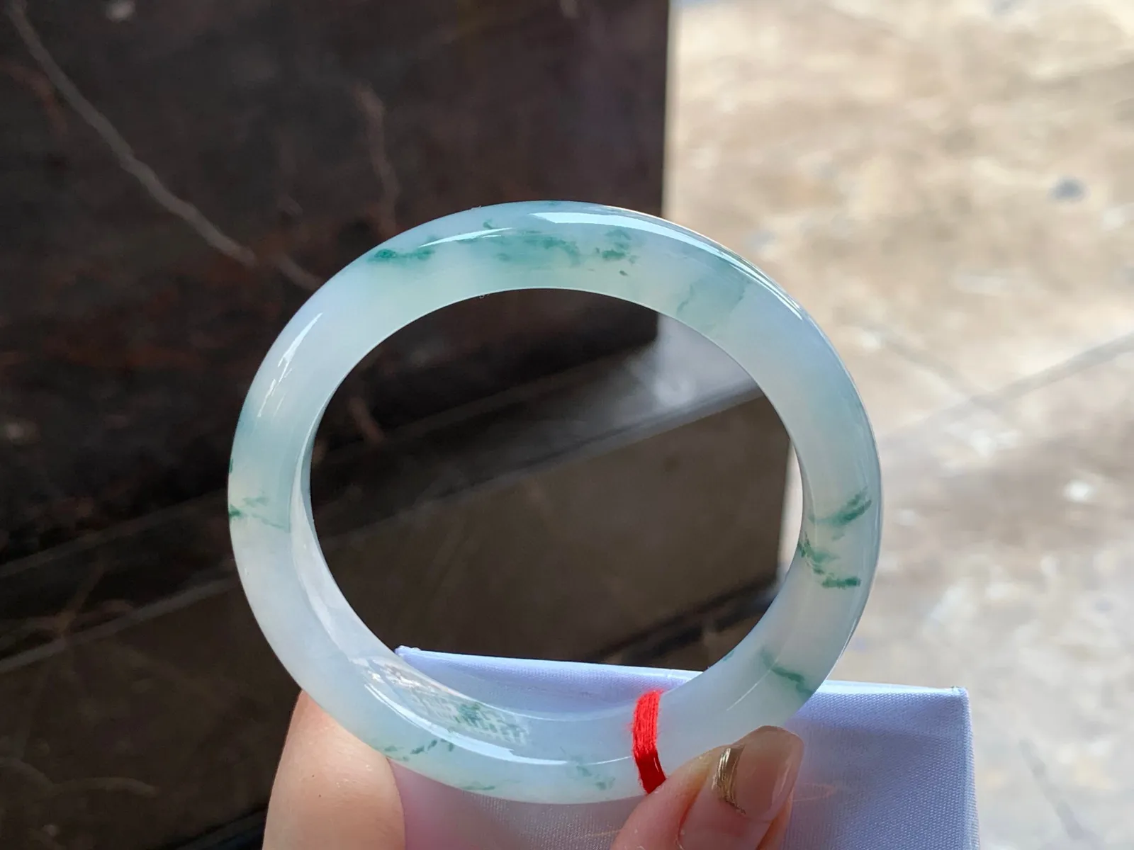 飘花手镯
清爽 57.6/12.5/8.6mm