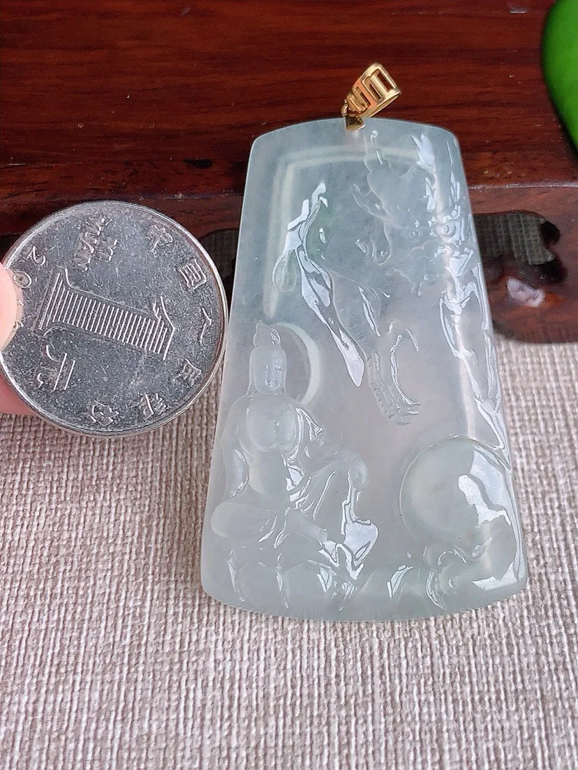 a货翡翠老坑冰种18K金扣头御龙观音吊坠 尺寸52×32.3×4.4mm 重量16.40g 0620