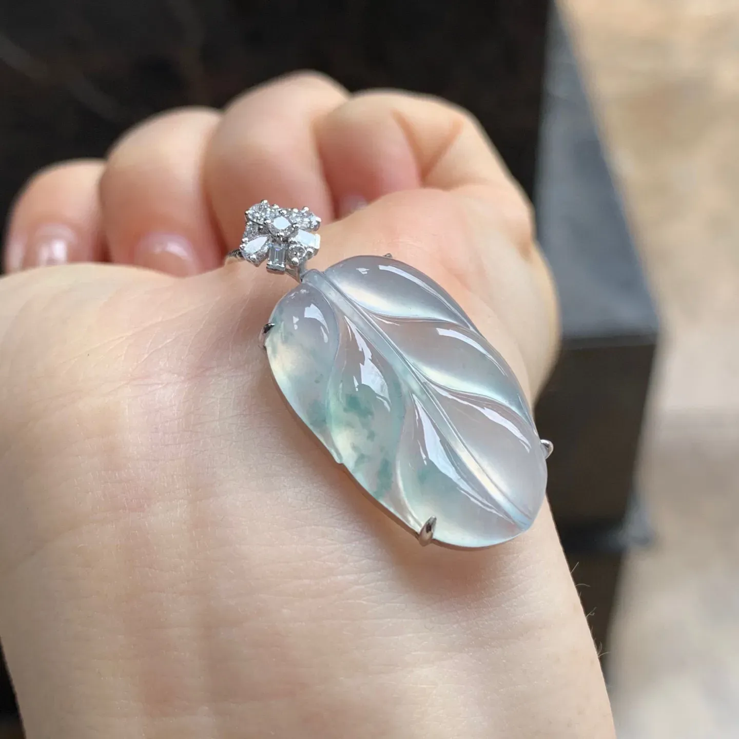 冰种飘花叶子
 冰味十足～