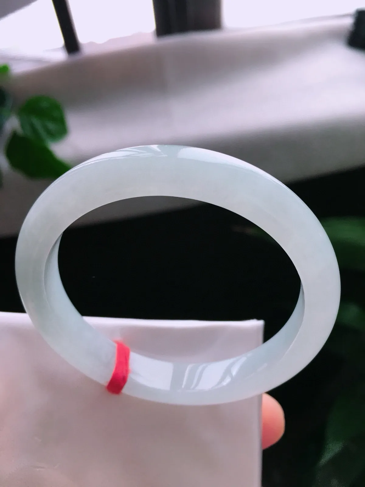 圈口52，正圈手镯，小圈口，白冰，玉质水润细腻，尺寸52-10.2-7mm