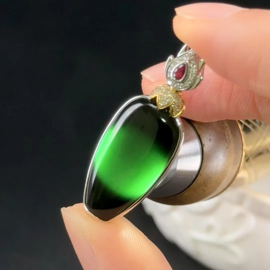 精品18k重金豪镶墨翠花瓶 寓意平安喜乐 花开富贵 尺寸36.6