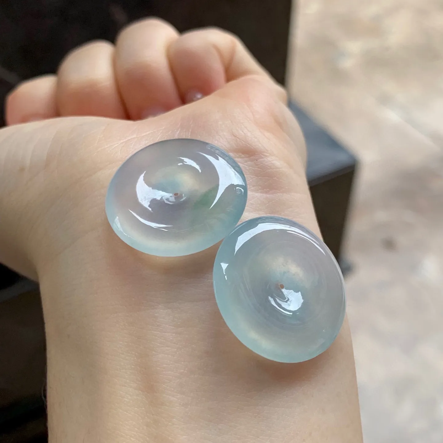 冰种平安扣 一对价
飘花的
种水的
性价比哦～