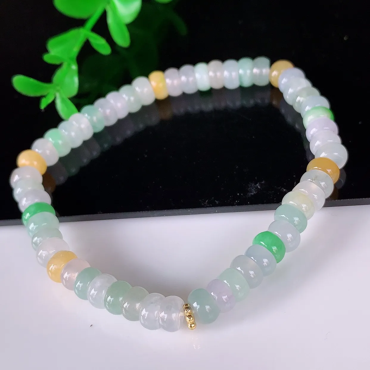 自然光实拍，冰润冰种多彩算盘珠翡翠手串手链，种老水足，冰清玉润  颜色漂亮  #46.19取一尺寸6*3mm