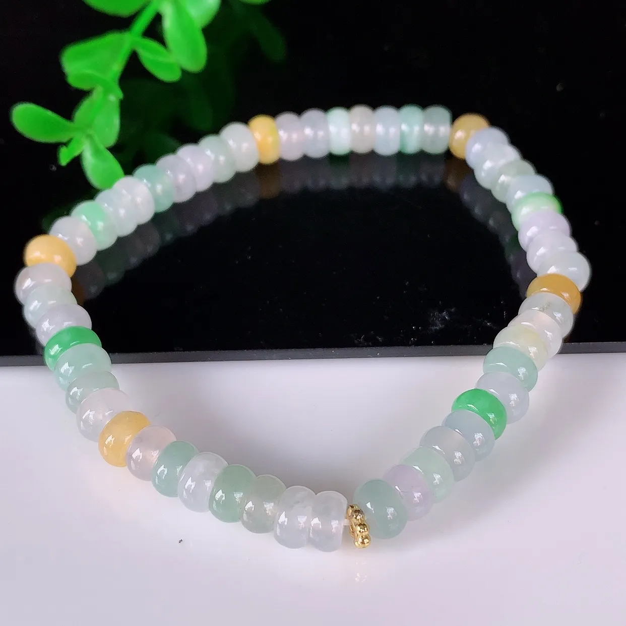 自然光实拍，冰润冰种多彩算盘珠翡翠手串手链，种老水足，冰清玉润  颜色漂亮  #46.19取一尺寸6*3mm