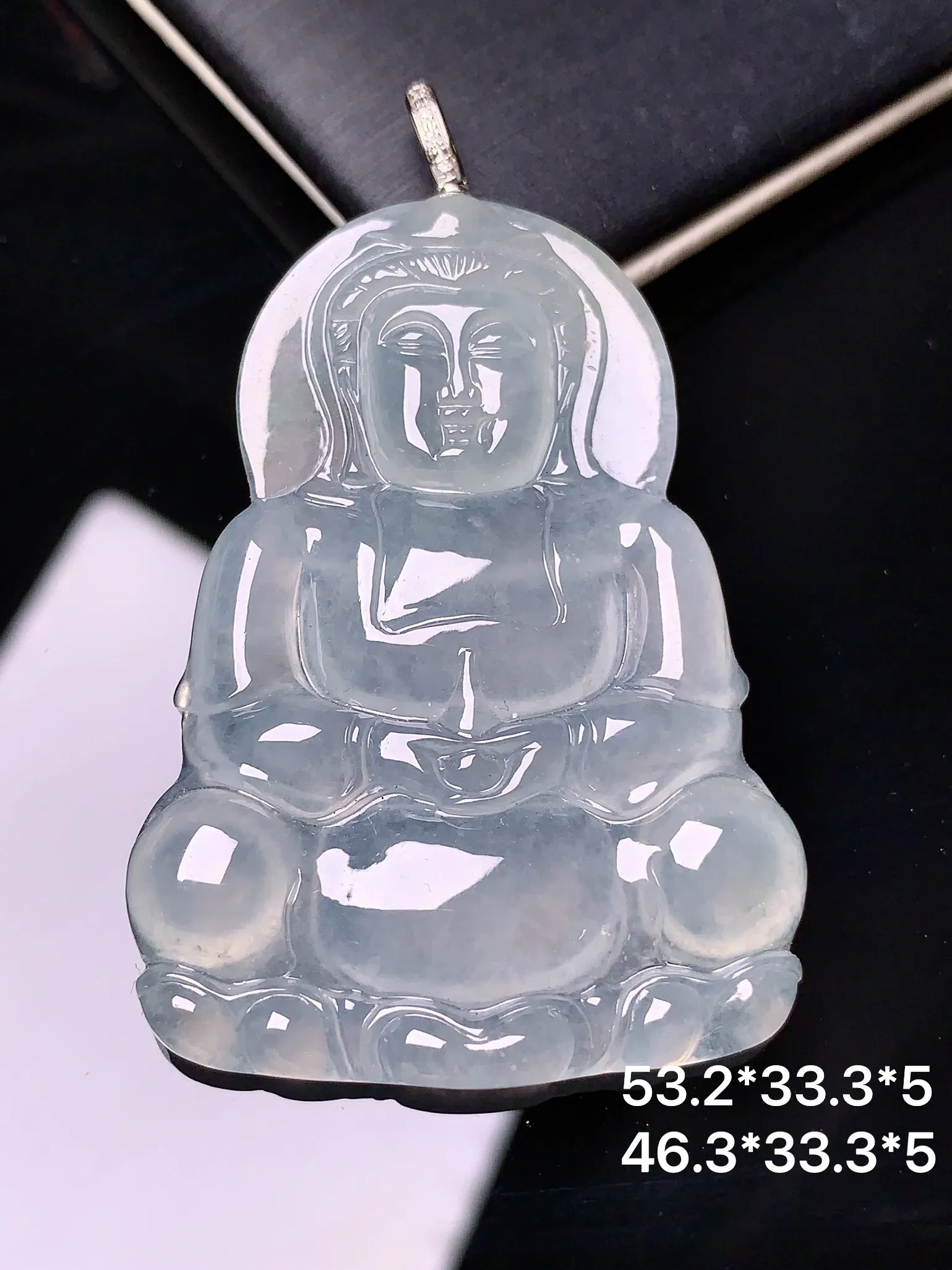 18k金镶嵌冰种观音吊坠 玉质细腻 色泽艳丽 整体尺寸53.2*33.3*5