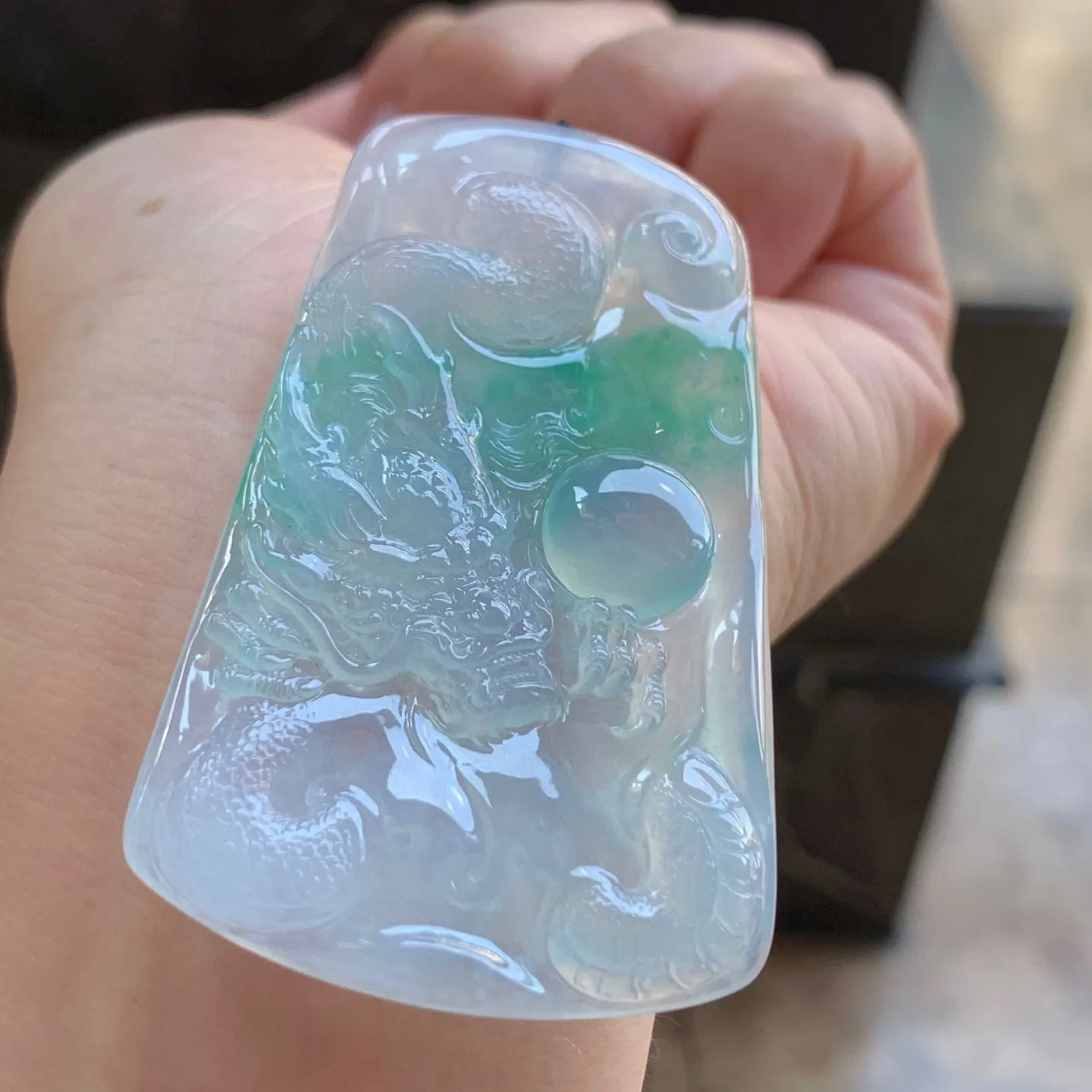 冰种带色龙牌
种好水足 清爽