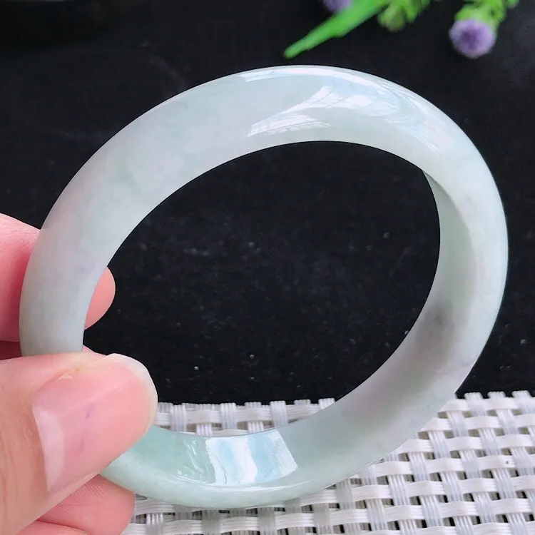 自然光54.5/12.8/7.2老坑温润浅绿手镯翡翠玉镯美人镯