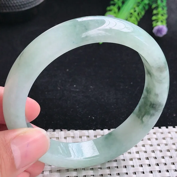 自然光59.5/13.4/8.5老坑精美温润飘花手镯翡翠玉镯美人镯