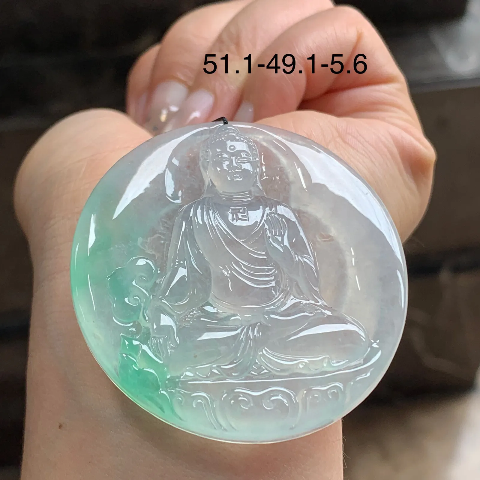 冰飘绿牌子
佩戴大气，料子漂亮