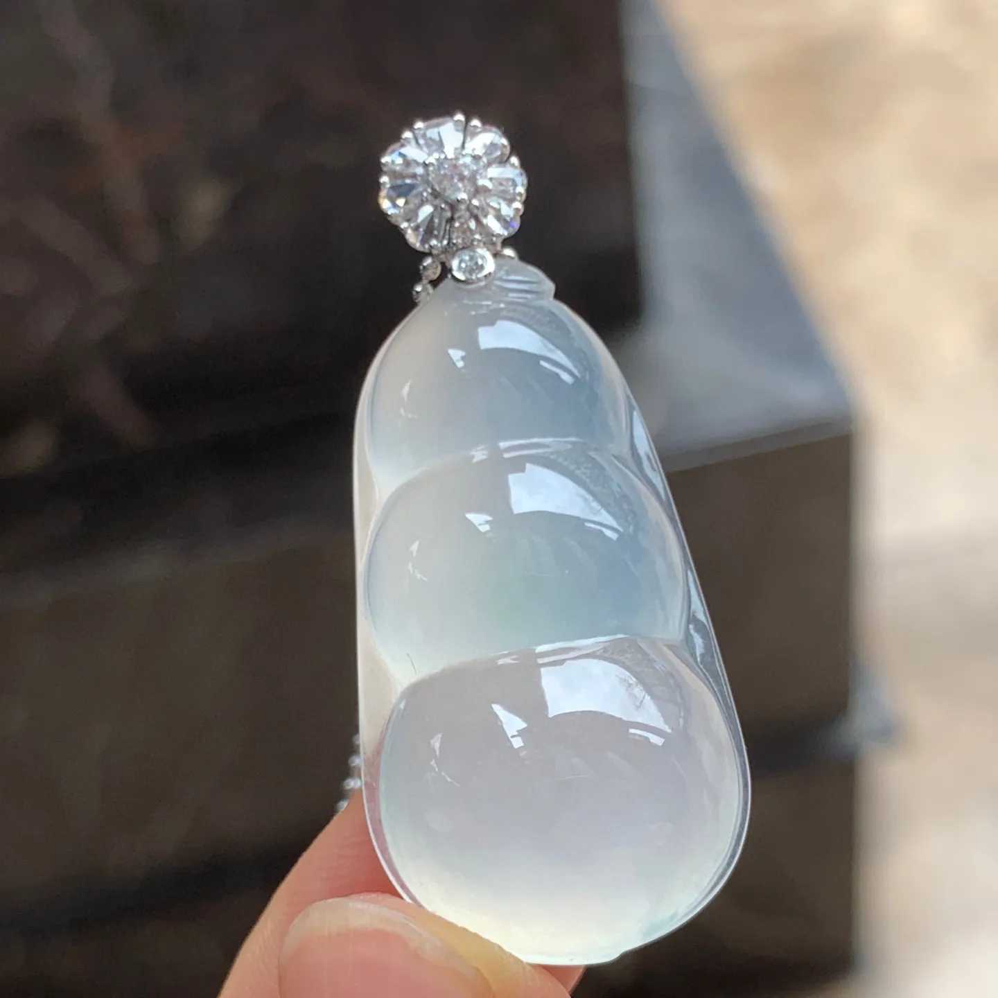 冰种福豆 纯纯的 饱满圆润 金扣