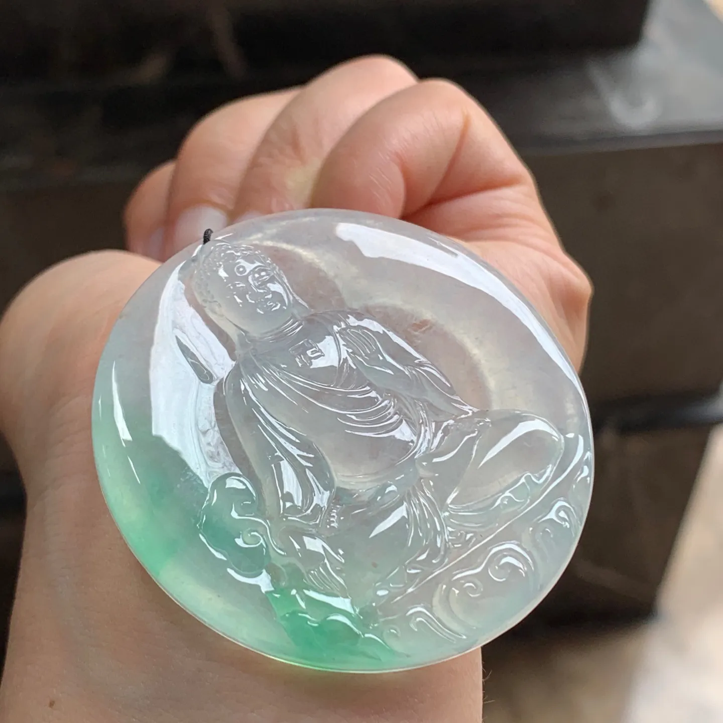 冰飘绿牌子
佩戴大气，料子漂亮
