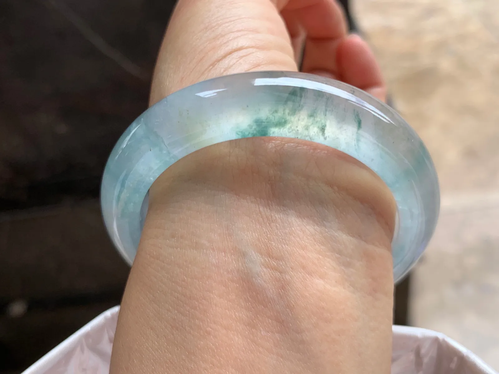 53-12.5-8.5mm
冰种飘花手镯 冰感十足 起光