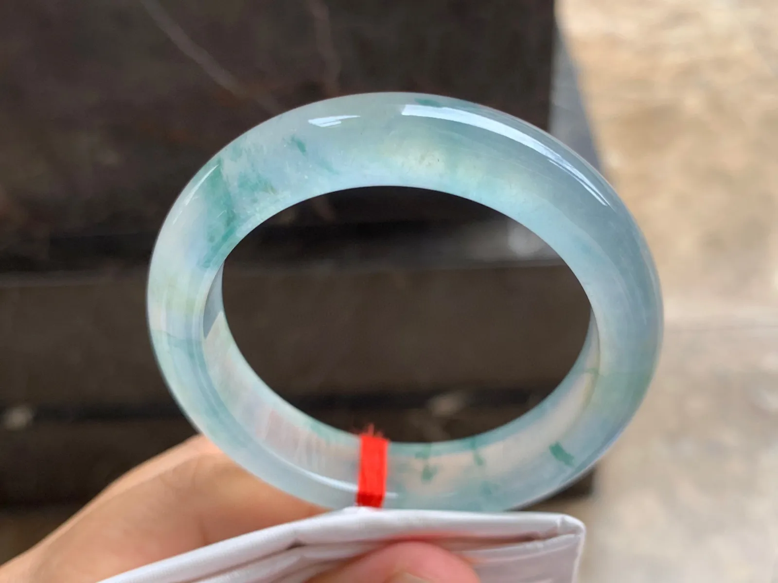 53-12.5-8.5mm
冰种飘花手镯 冰感十足 起光