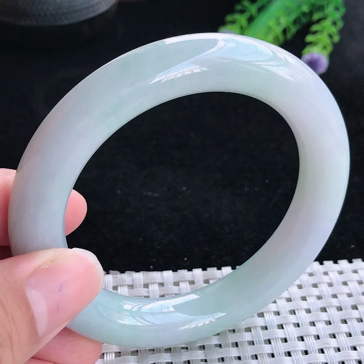 自然光56/11.8/11.2老坑油润水灵胖圆条手镯翡翠玉镯美人镯