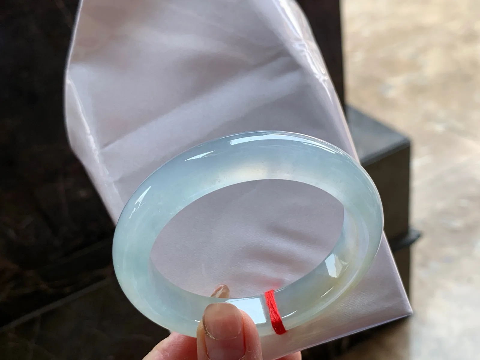 冰黄手镯
57.7/12/8.9mm