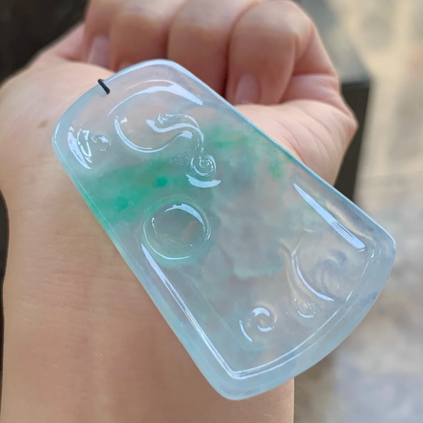 冰种带色龙牌
种好水足 清爽