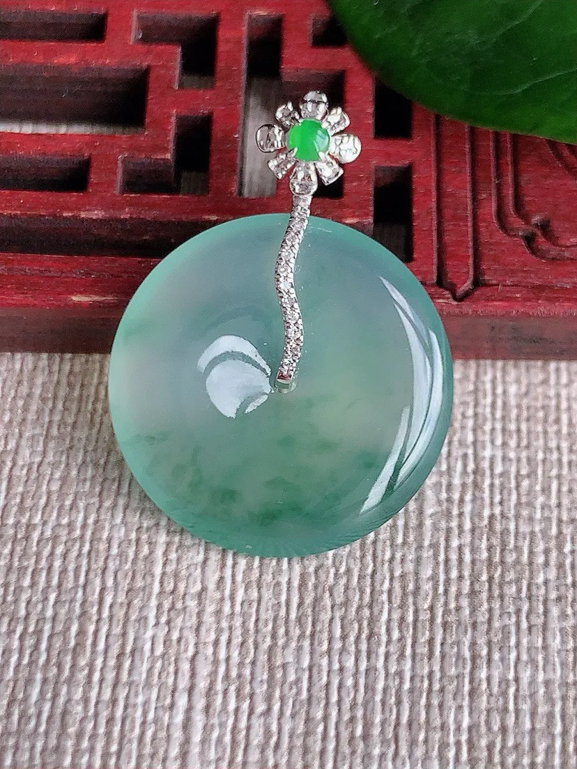a货翡翠老坑冰种18K金伴钻镶嵌飘花平安扣吊坠 尺寸28×20.5×3.7mm 重量3.82g 06