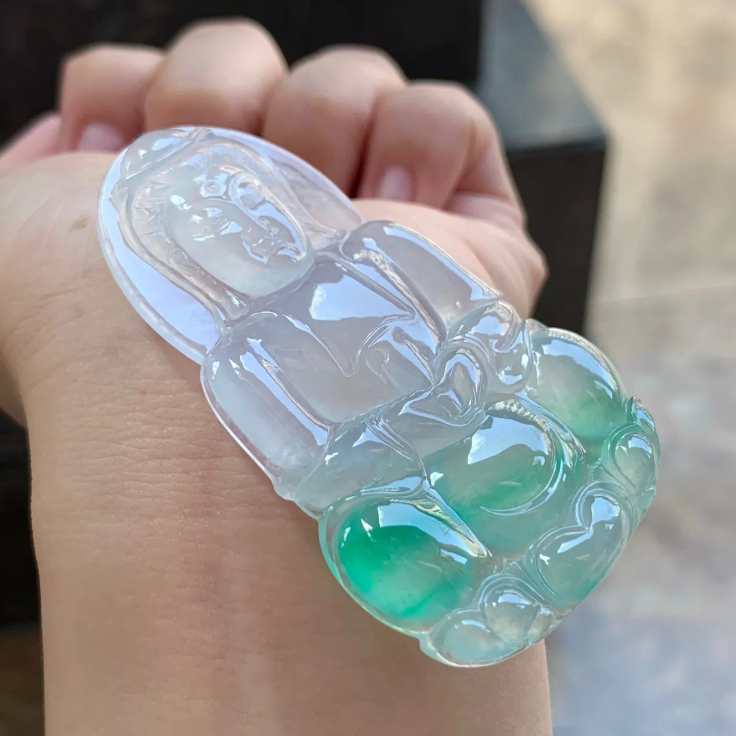 冰种阳绿观音
种老水足 清爽