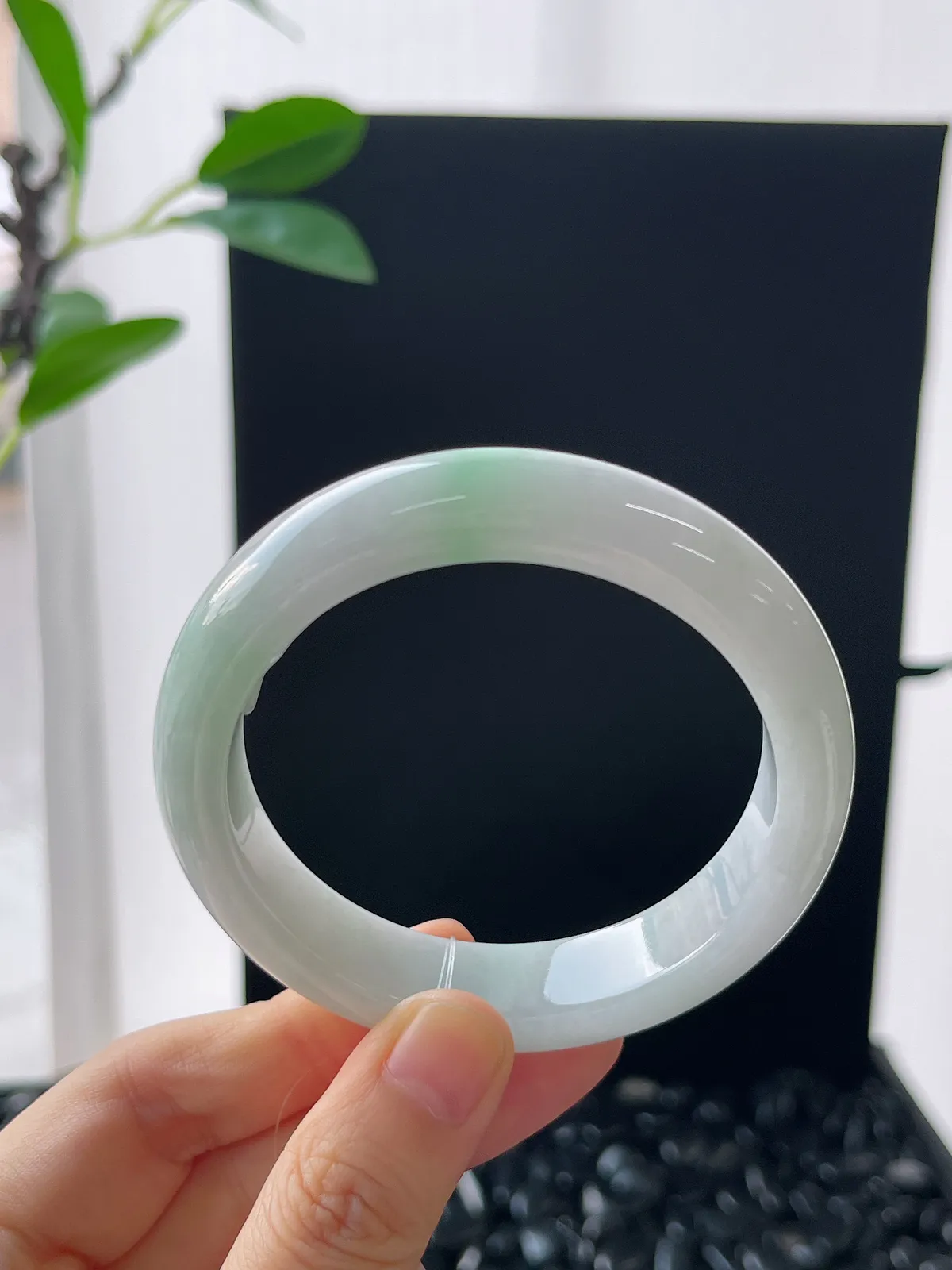 正圈54圈口，翡翠糯化种飘花手镯