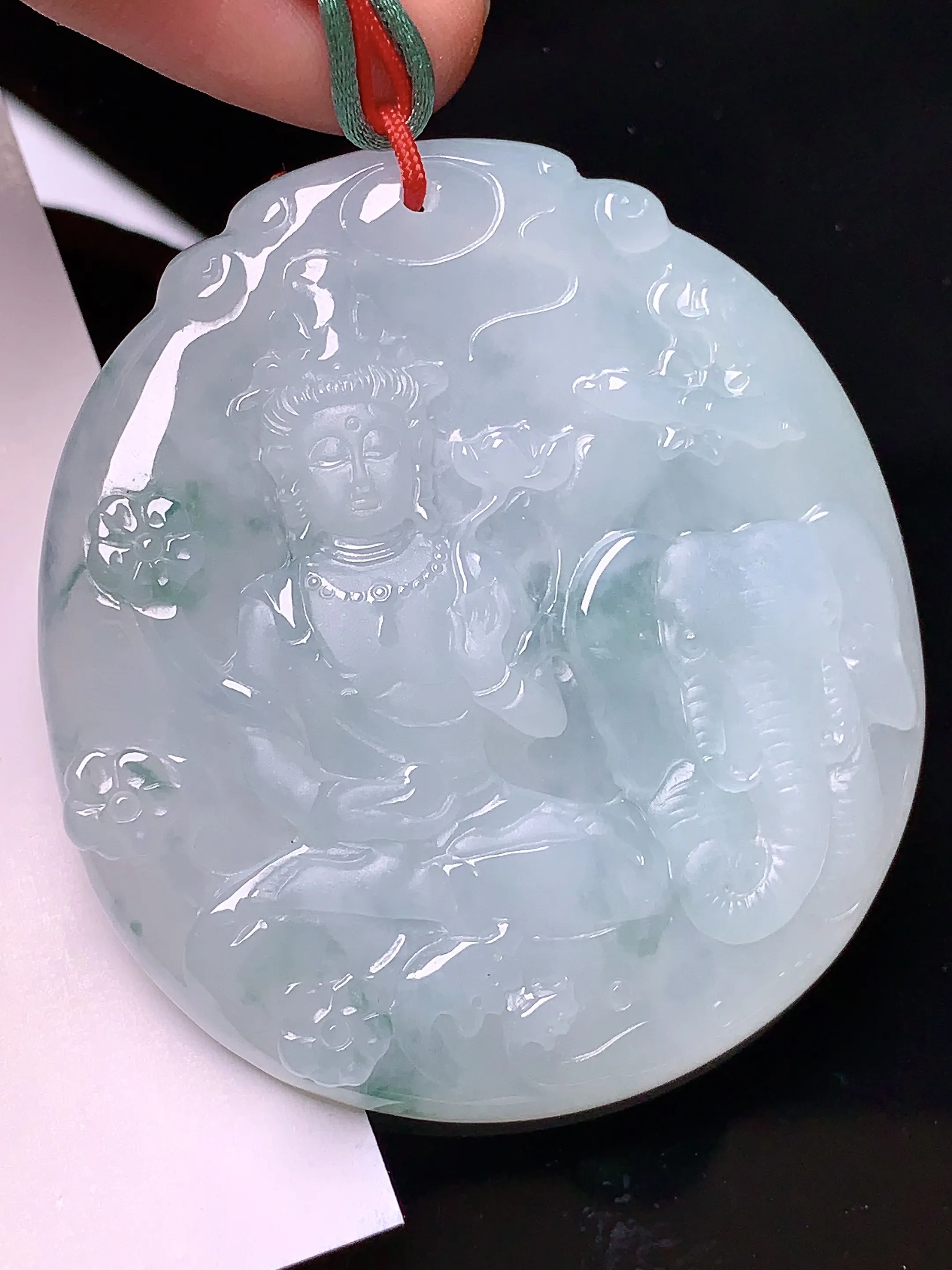 普贤观音菩萨吊坠 玉质细腻 水润亮眼  整体尺寸51.2*46.3*5.5
