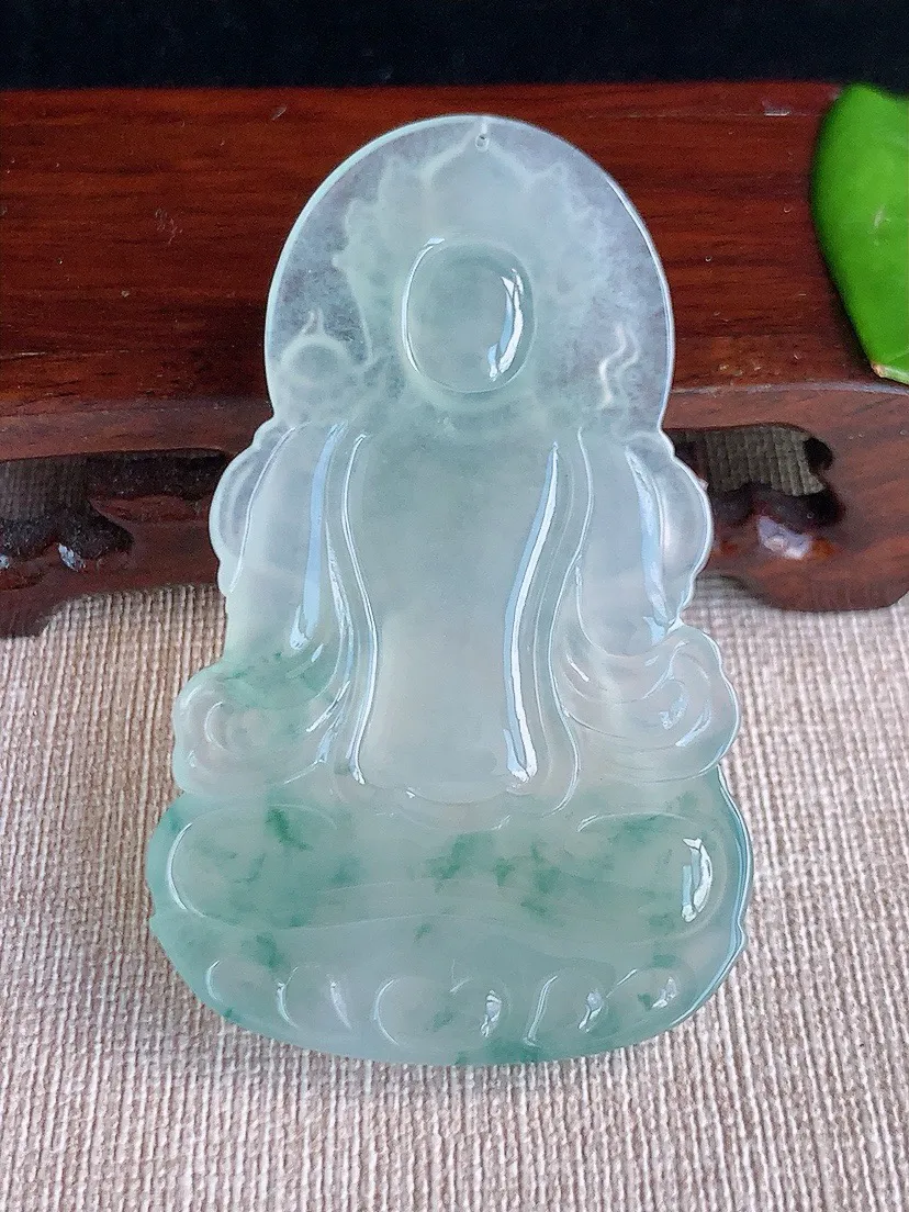 a货翡翠老坑冰种飘花大度母观音吊坠 尺寸66.3×40.8×6mm 重量29.54g 0622