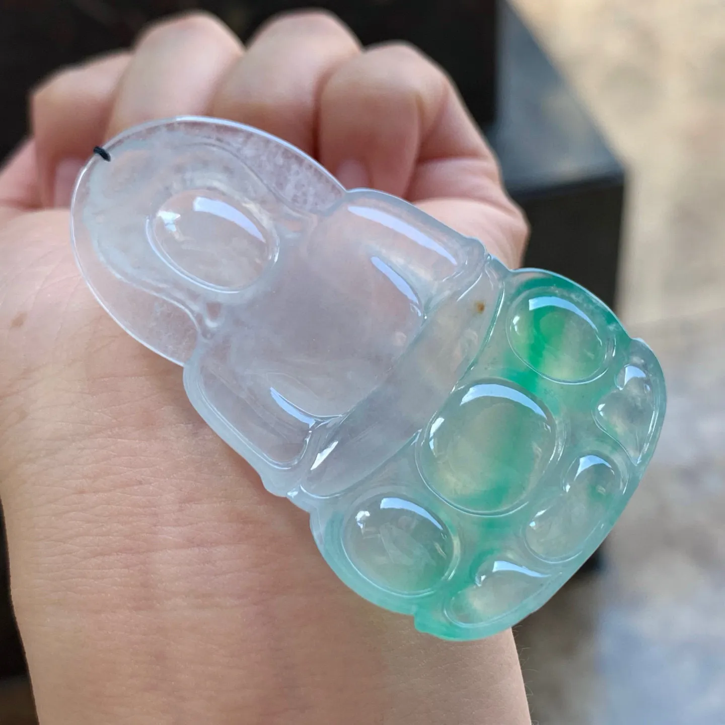 冰种阳绿观音
种老水足 清爽