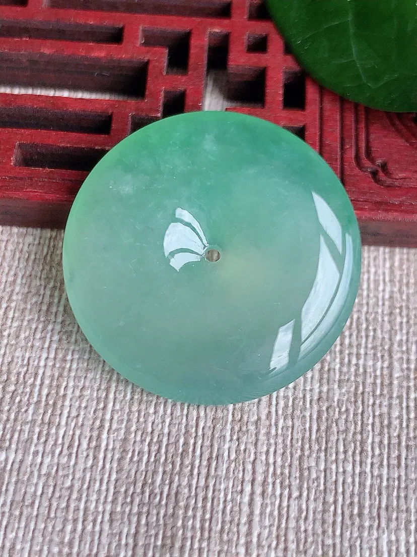 a货翡翠老坑冰种晴水平安扣吊坠 尺寸29.6×5.8mm 重量10.56g 0622I