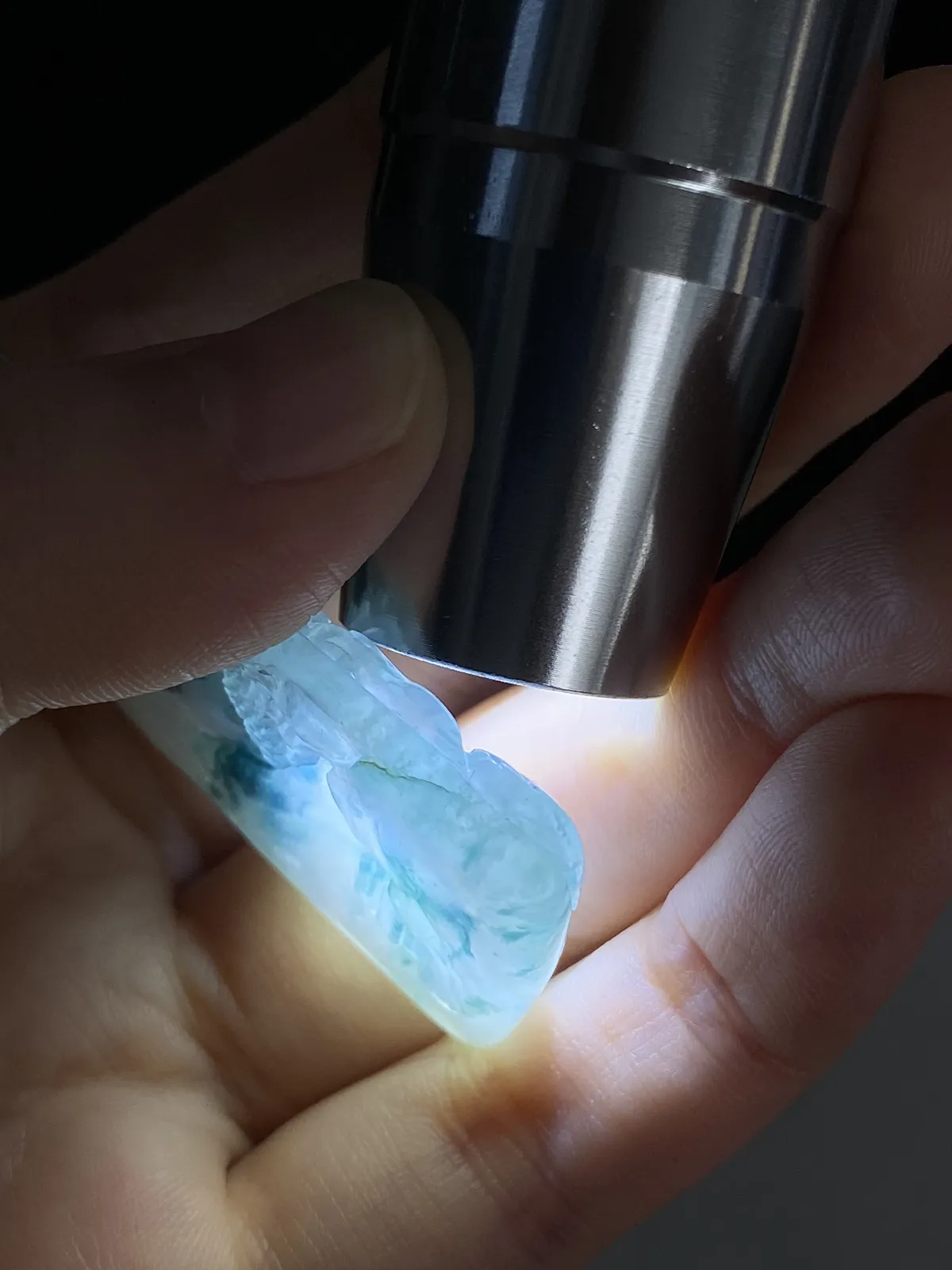 翡翠冰糯种飘绿山水牌
