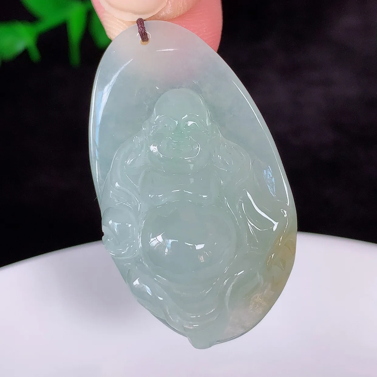 自然光实拍，冰种冰胶黄翡翡翠逍遥布袋佛吊坠，代代有钱，水足丰盈，盈满欢喜，配戴送礼佳品！#60.21