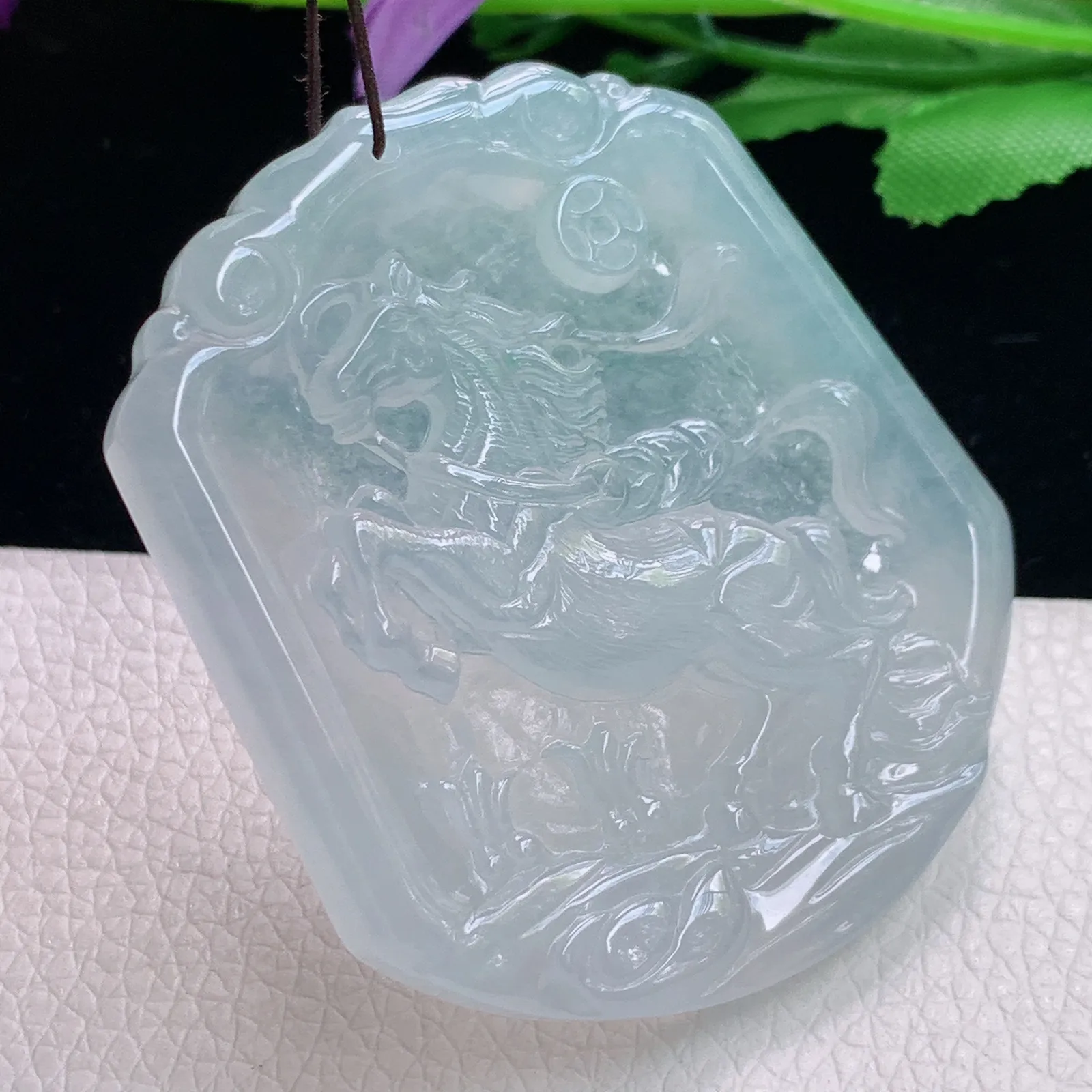 Kti实拍51.5*45.5*5.5缅甸翡翠A货冰种晴底马到功成玉吊坠 生肖马