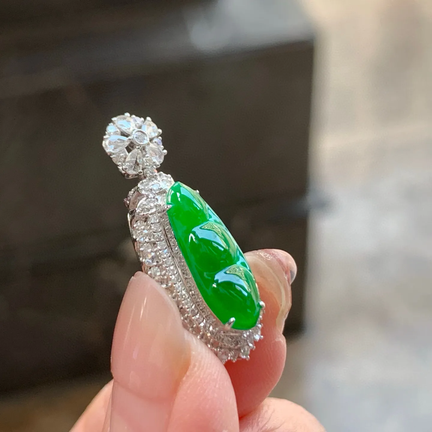 辣绿福豆
真金镶嵌 精致
