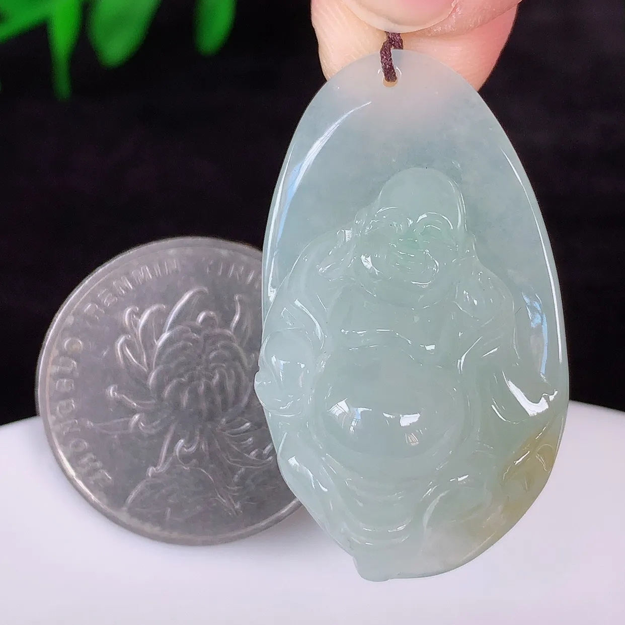自然光实拍，冰种冰胶黄翡翡翠逍遥布袋佛吊坠，代代有钱，水足丰盈，盈满欢喜，配戴送礼佳品！#60.21