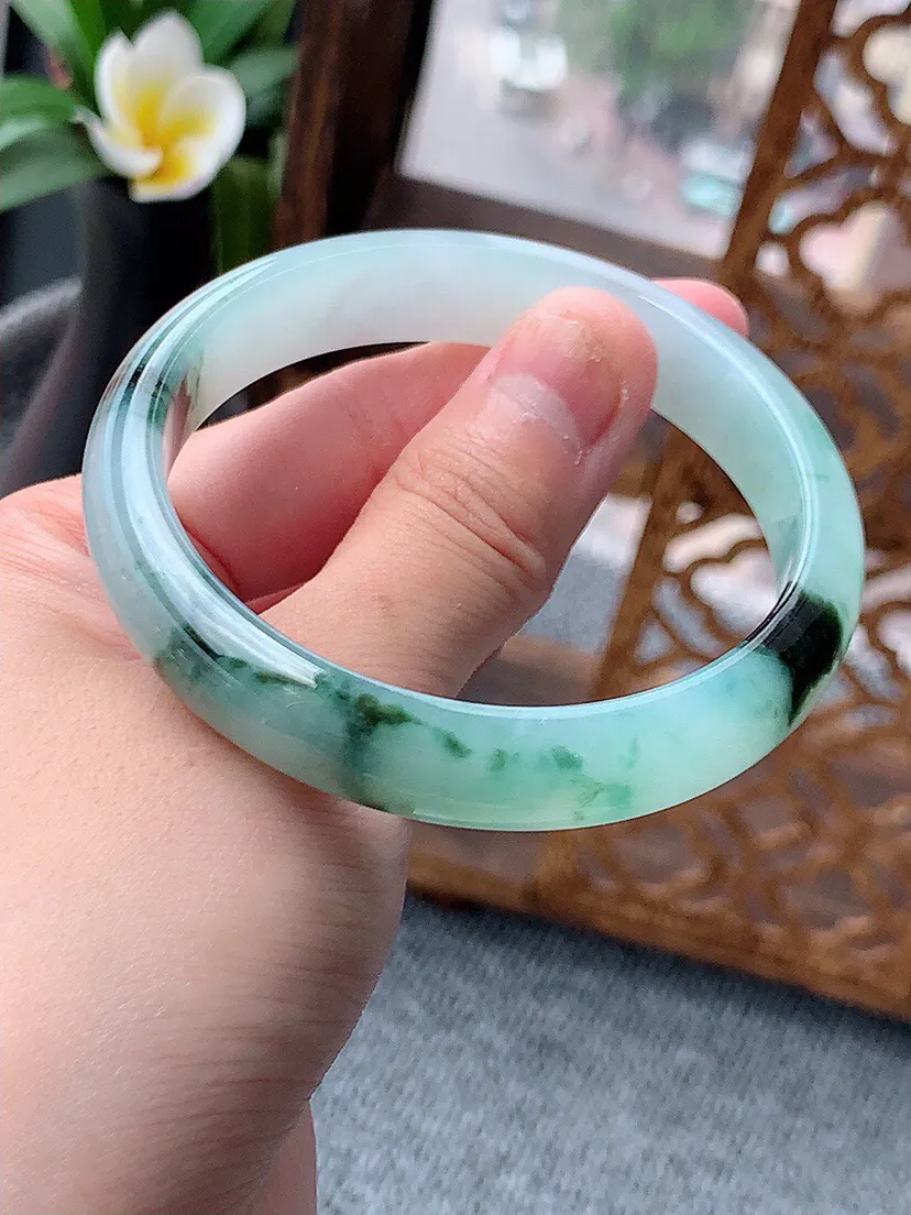 a货翡翠老坑种飘花正装正圈手镯56-57圈口 尺寸56×11.5×6.7mm 重量43.45g 0622