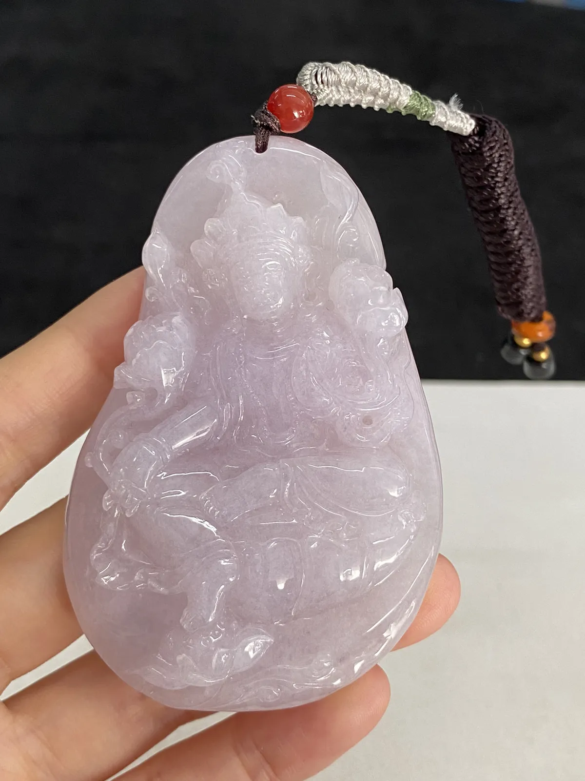 翡翠糯化种红色吊坠，配珠未测