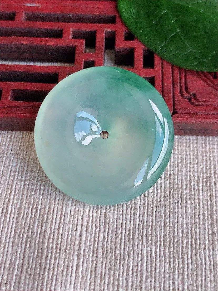 a货翡翠老坑冰种飘花平安扣吊坠 尺寸27.7×6mm 重量9.74g 0622