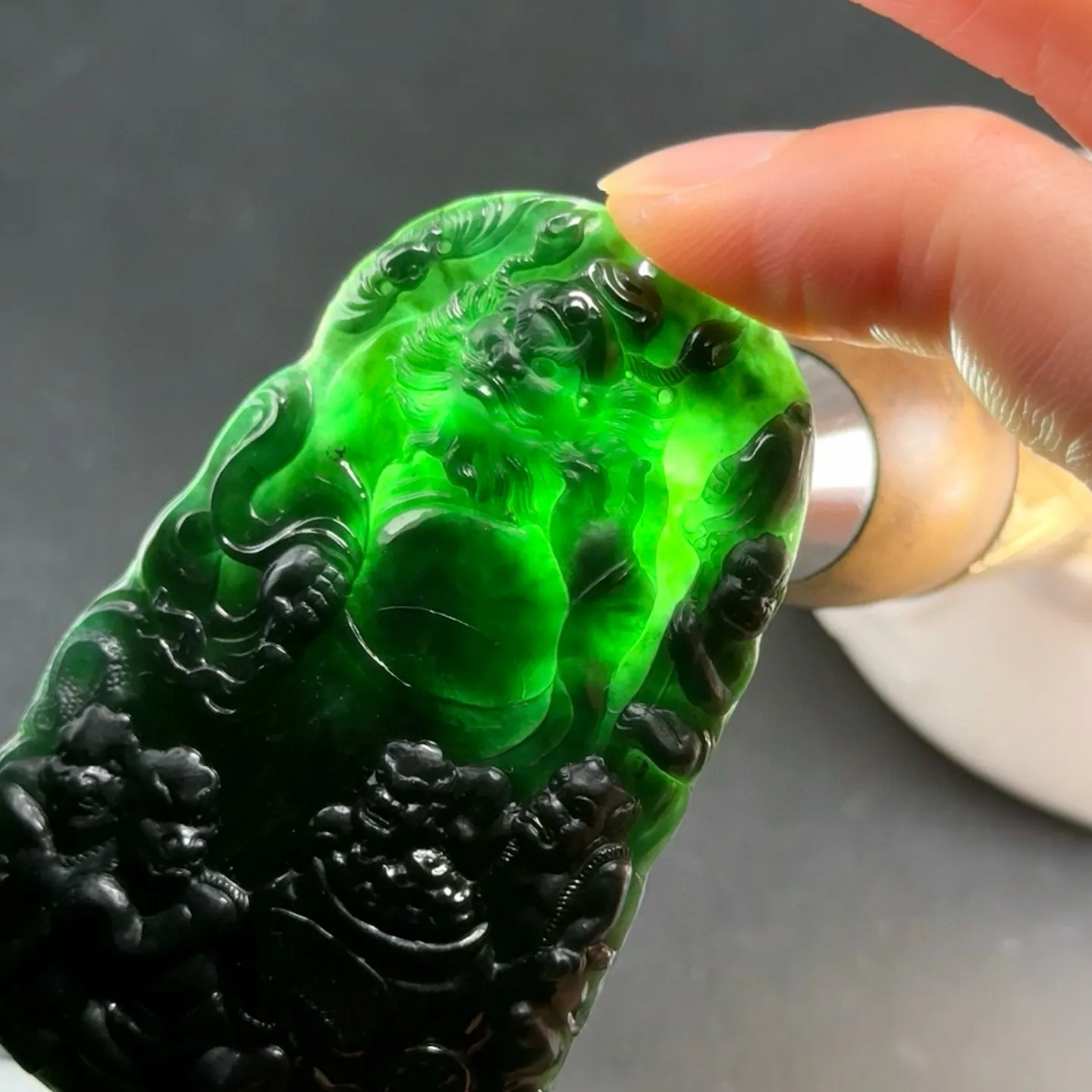 精品墨翠钟馗 种好色正 黑度极好 打灯通透 油性十足