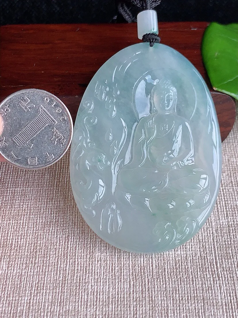 a货翡翠老坑冰种晴水大日如来吊坠 尺寸66.6×46.6×5mm 重量38.46g 0622