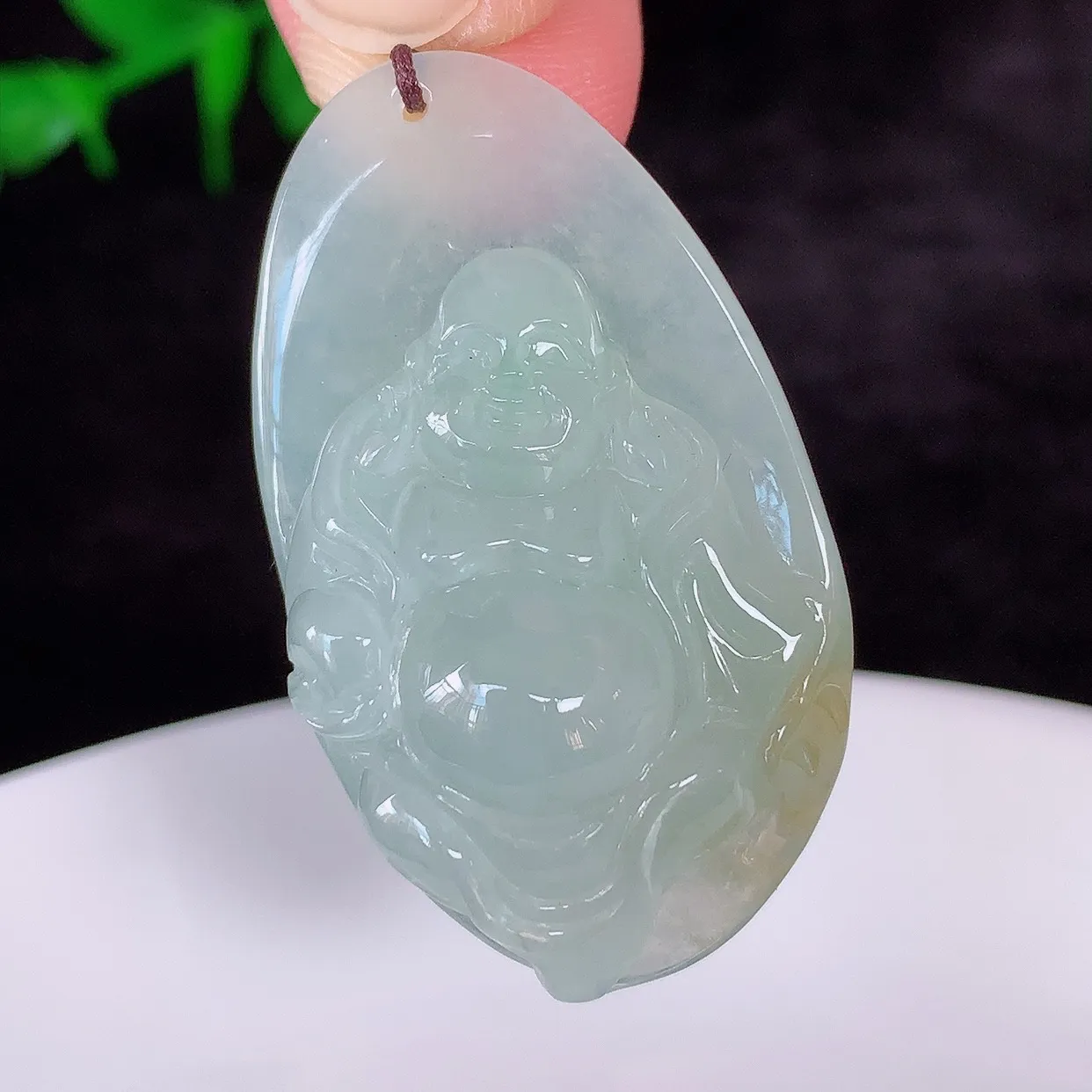 自然光实拍，冰种冰胶黄翡翡翠逍遥布袋佛吊坠，代代有钱，水足丰盈，盈满欢喜，配戴送礼佳品！#60.21