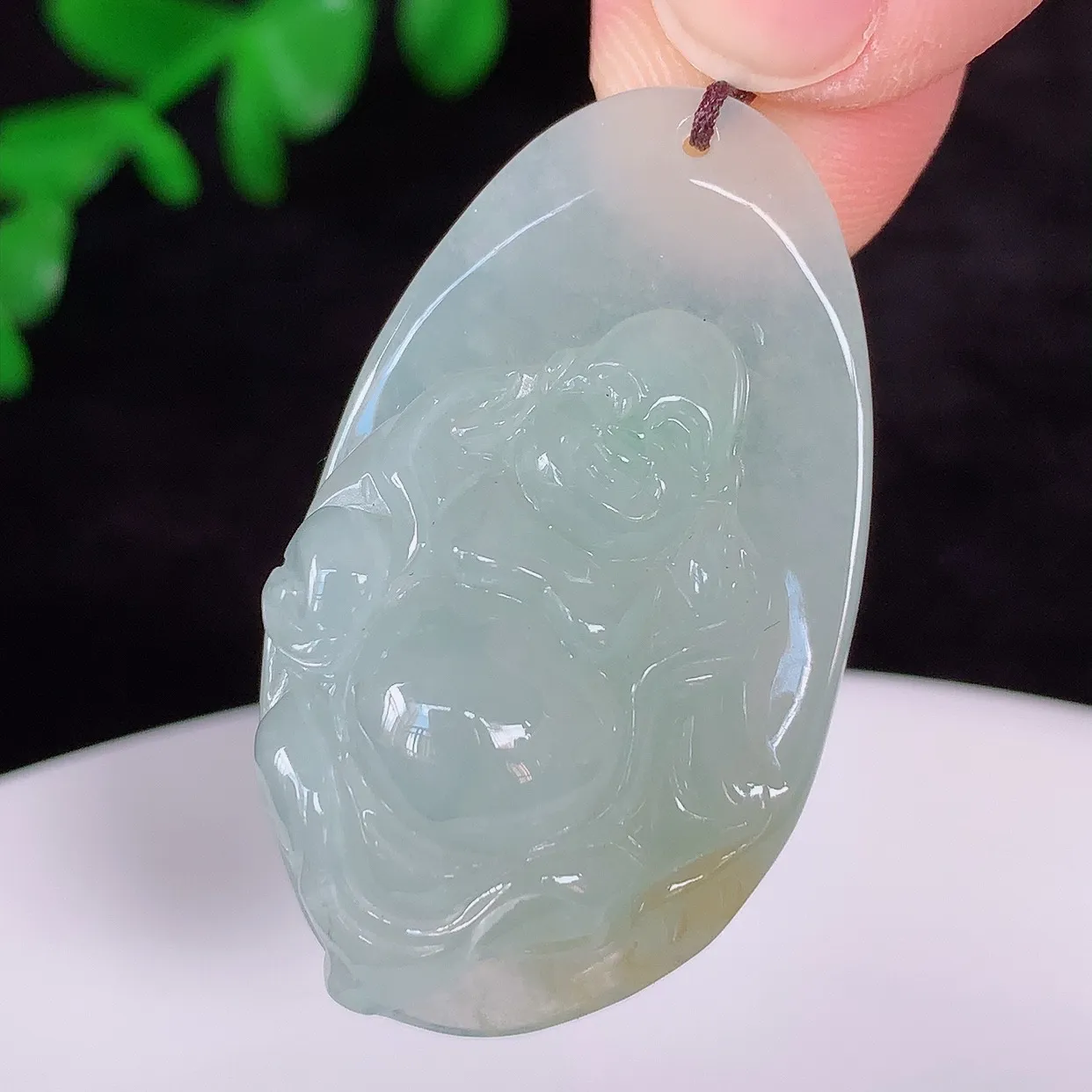 自然光实拍，冰种冰胶黄翡翡翠逍遥布袋佛吊坠，代代有钱，水足丰盈，盈满欢喜，配戴送礼佳品！#60.21