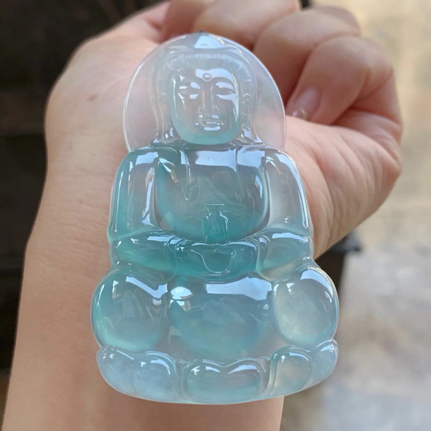 冰晴观音
底色漂亮 大气