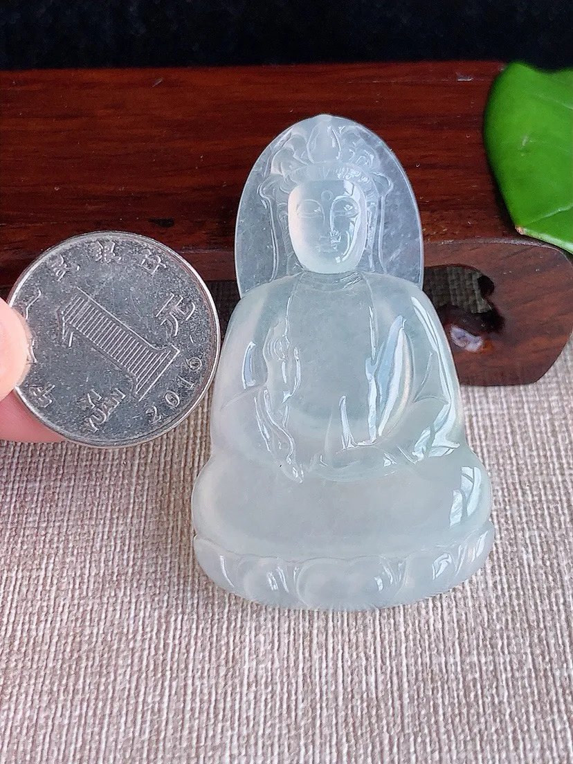 a货翡翠老坑冰种白月光素衣观音吊坠 尺寸56.7×33.6×5.6mm 重量20.27g 0622