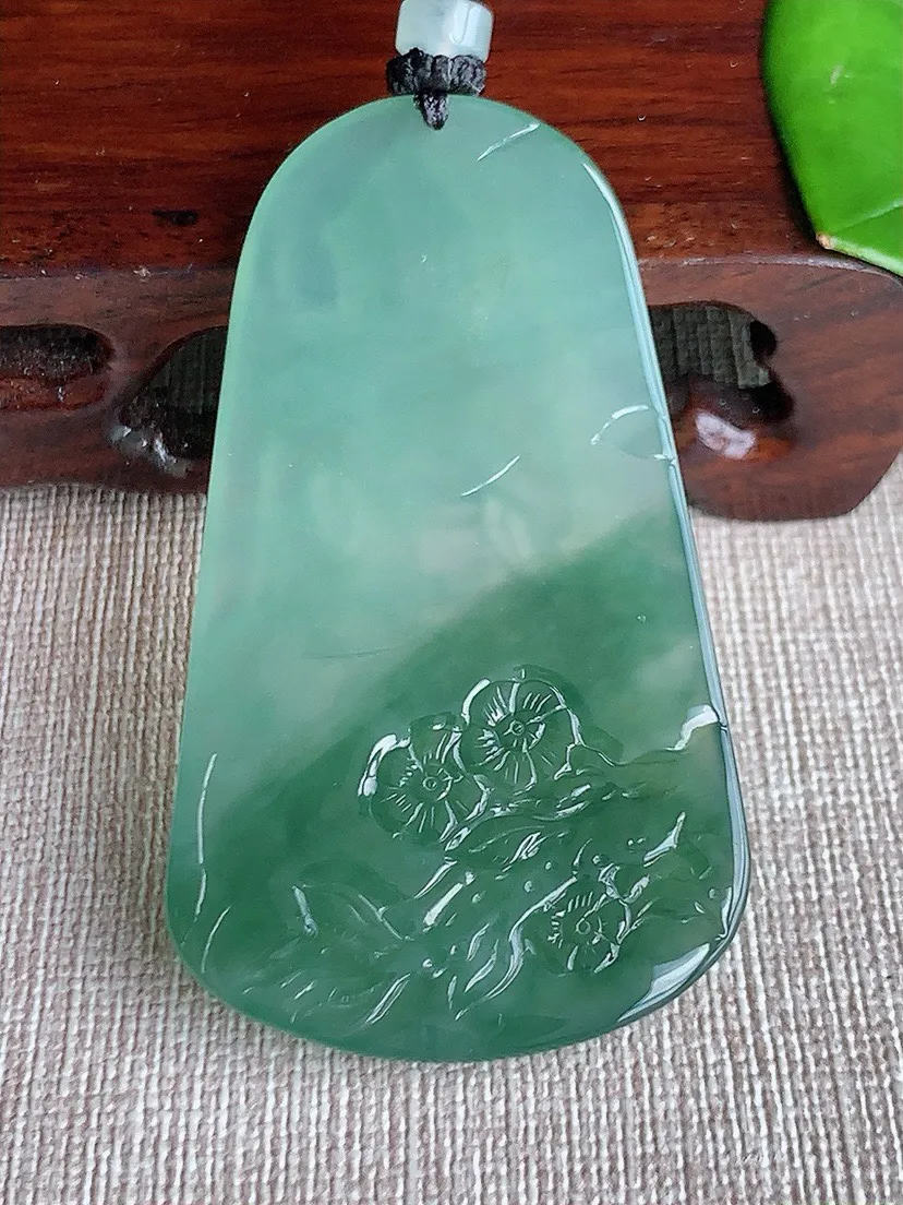 a货翡翠老坑冰种飘花普贤菩萨吊坠 尺寸59.6×35×5.2mm 重量26.95g 0622